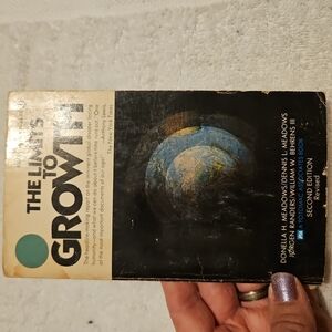Limits to Growth by Meadows, D. H.; Meadows, Donella H. (B-N)